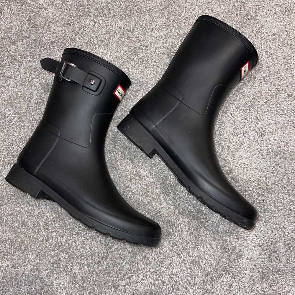 Hunter original refunded short boot in black